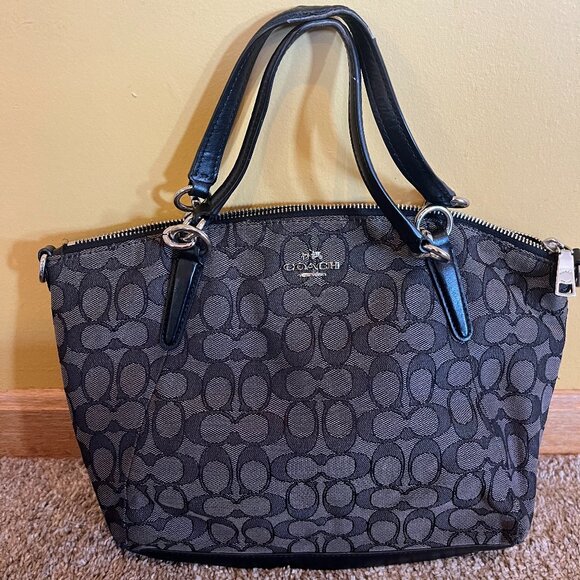 Coach Tote - Picture 1 of 1